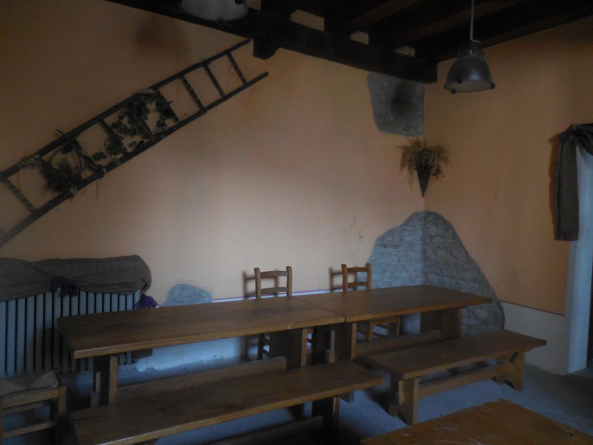 Ostello Podesteria Di Gombola Polinago Dış mekan fotoğraf