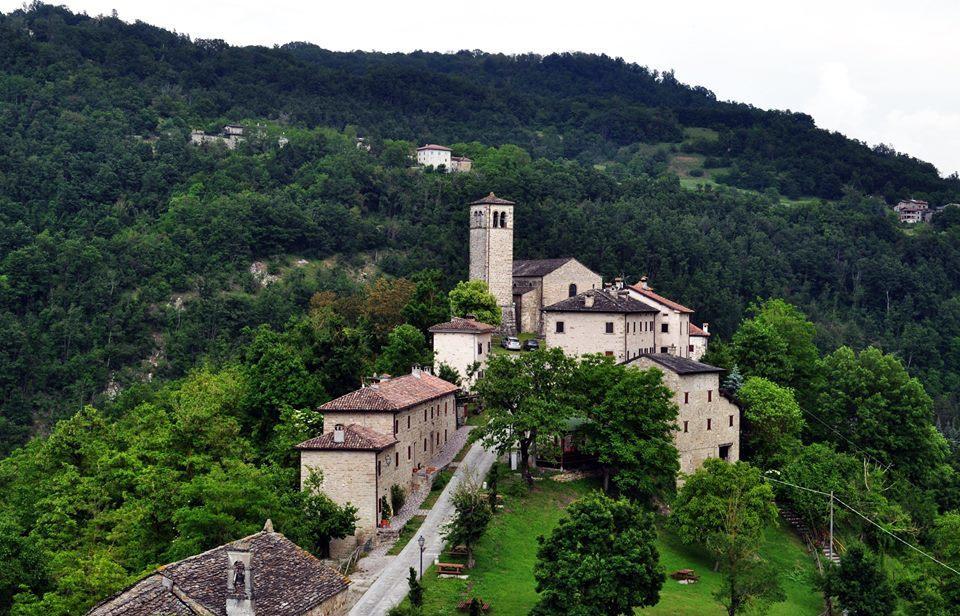 Ostello Podesteria Di Gombola Polinago Dış mekan fotoğraf